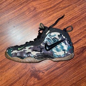 Size 8.5,  from 2013, Condition: 7.5/ 7.9/10